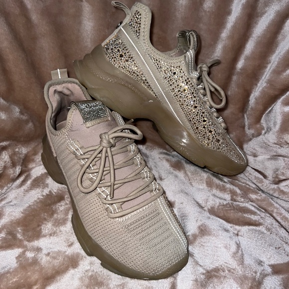 STEVE MADDEN - Picture 3 of 5